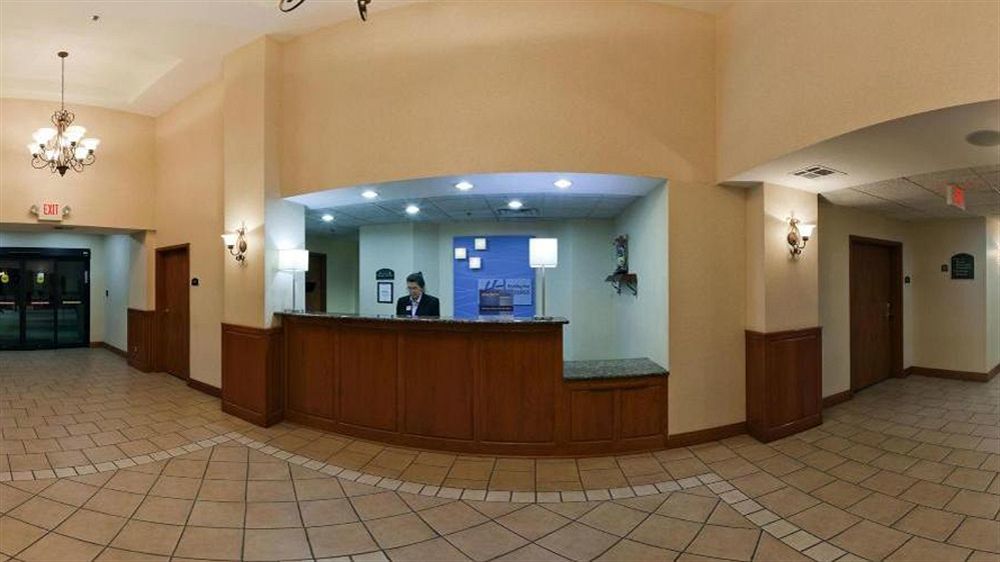 Holiday Inn Express Hotel & Suites Vinita By Ihg Exterior foto