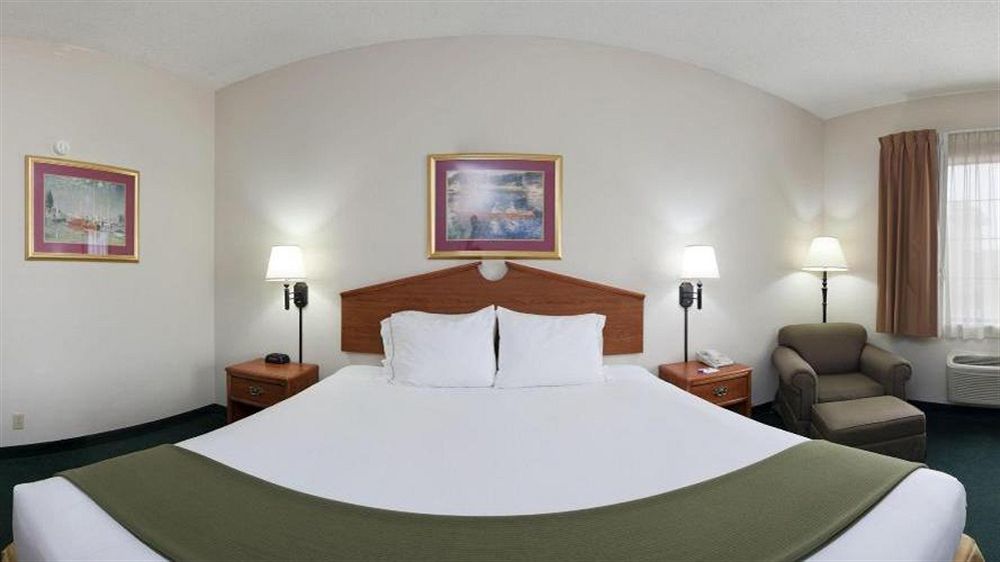 Holiday Inn Express Hotel & Suites Vinita By Ihg Exterior foto