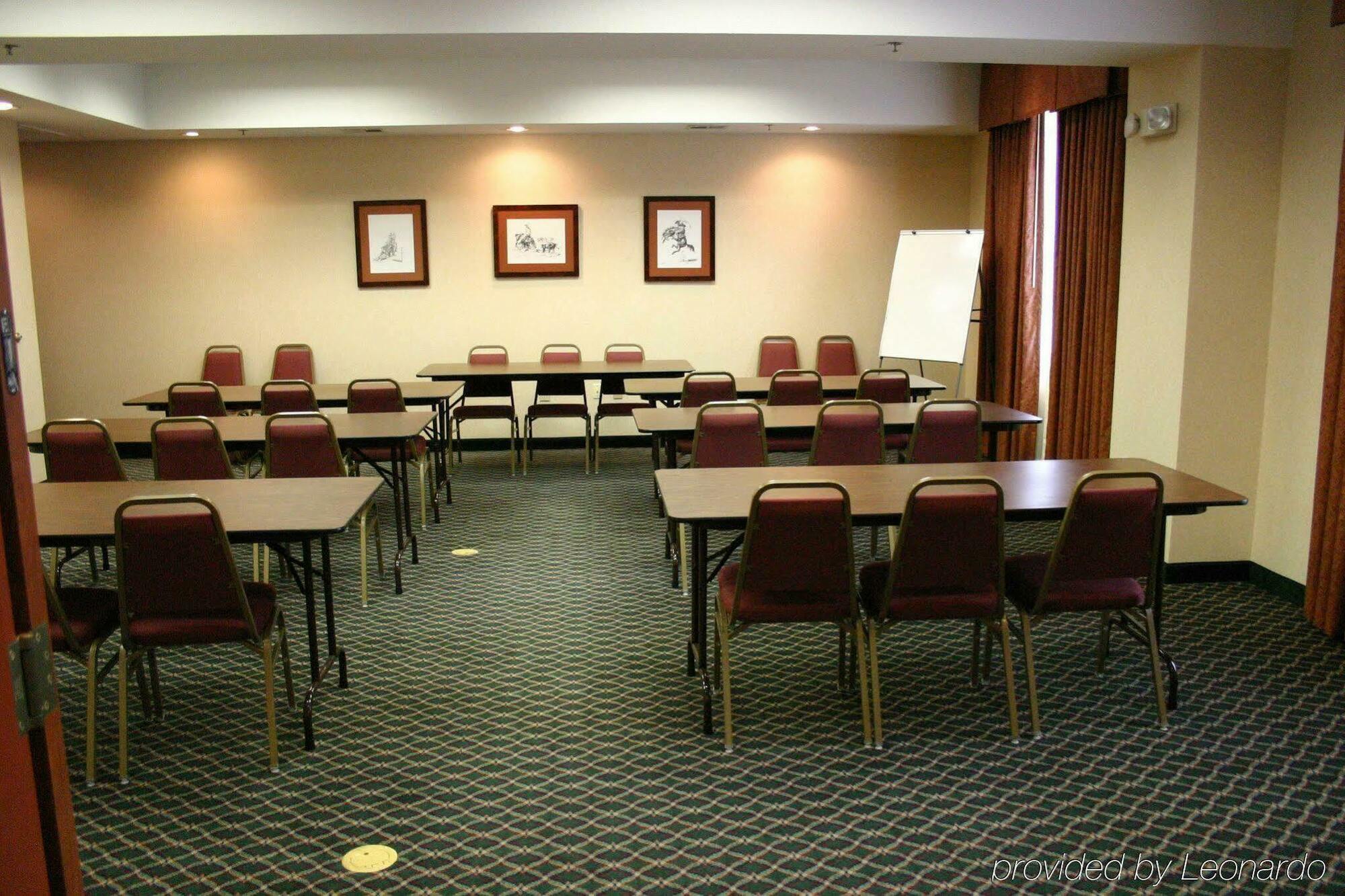 Holiday Inn Express Hotel & Suites Vinita By Ihg Exterior foto